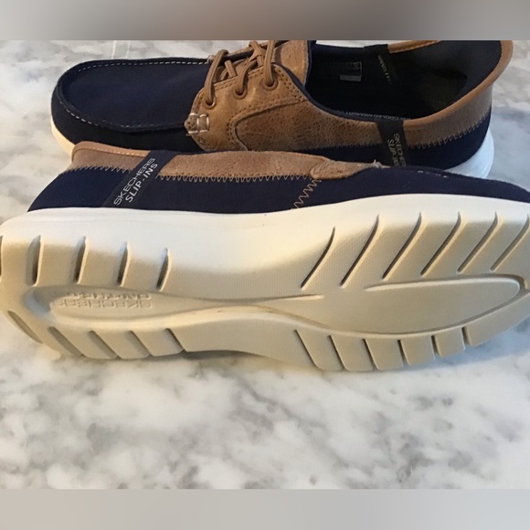 Sketchers Slip Ins Women’s Size 8, Navy & Tan NWT - Picture 5 of 16